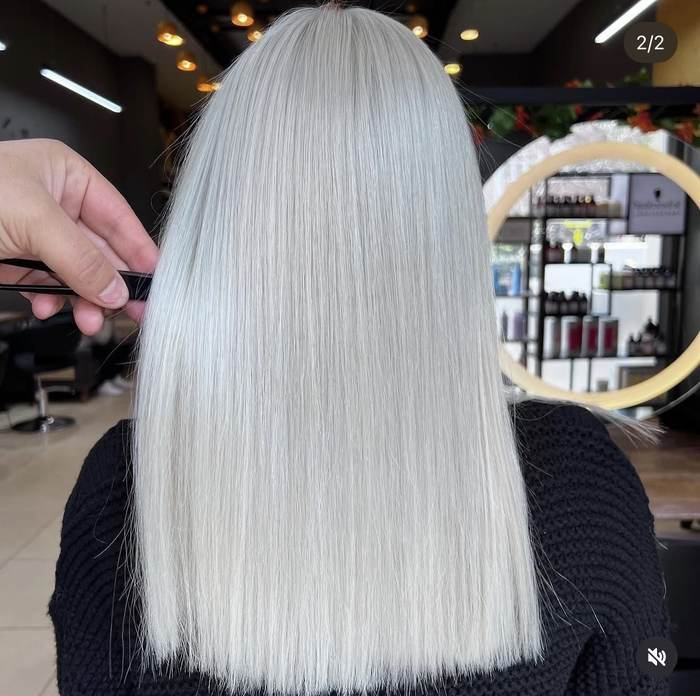 Buz beyazı temiz sarı saç rengi — The Nua Hair